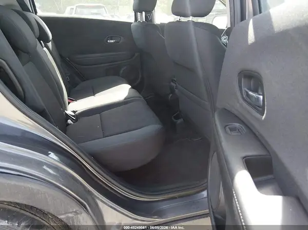 3CZRU6H32MM743558 2021 HONDA HR-V - Image 8