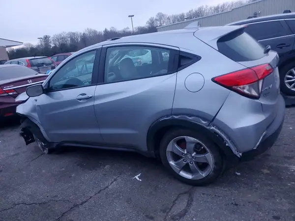 3CZRU6H32NM701490 2022 HONDA HR-V - Image 2