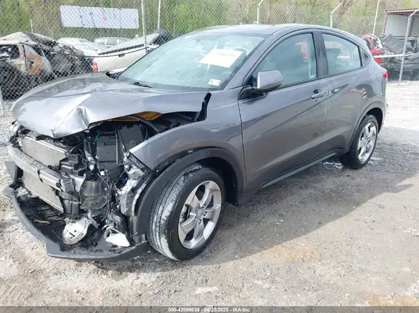 3CZRU6H32NM753749 2022 HONDA HR-V - Image 2