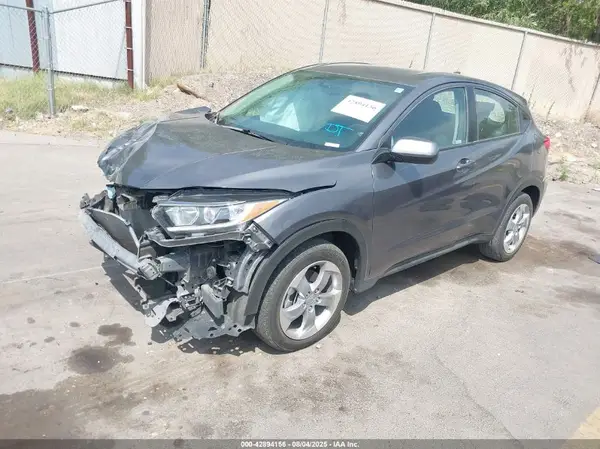 3CZRU6H32NM766257 2022 HONDA HR-V - Image 2