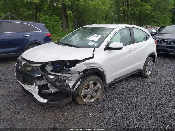 3CZRU6H32NM768901 2022 HONDA HR-V - Image 2
