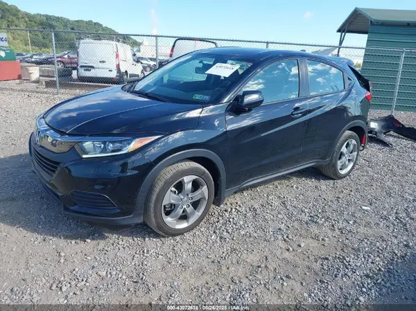 3CZRU6H32NM770955 2022 HONDA HR-V - Image 2