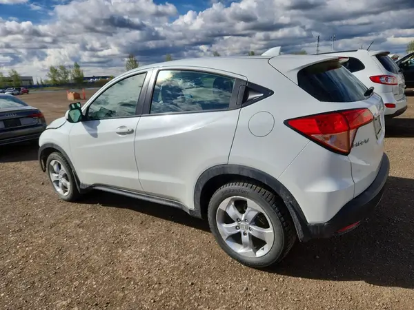 3CZRU6H33GM111169 2016 HONDA HR-V - Image 2