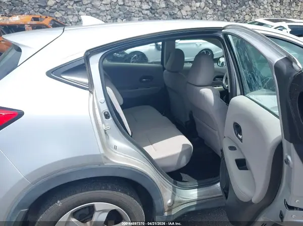 3CZRU6H33GM738552 2016 HONDA HR-V - Image 8