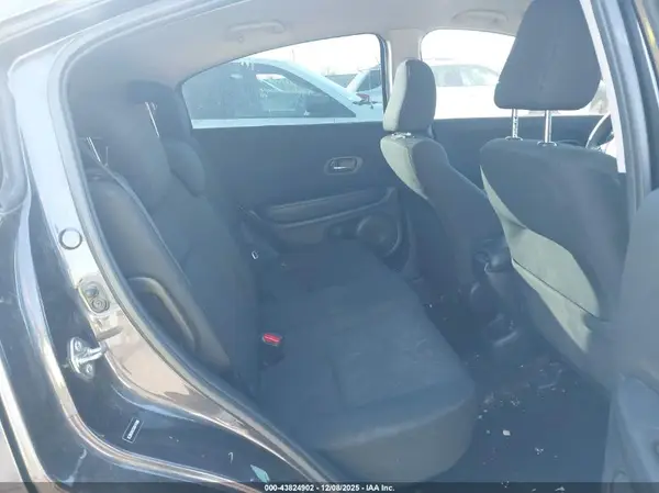3CZRU6H33GM741886 2016 HONDA HR-V - Image 8