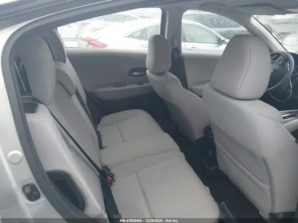 3CZRU6H33GM742603 2016 HONDA HR-V - Image 8