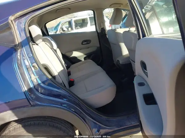 3CZRU6H33GM761751 2016 HONDA HR-V - Image 8