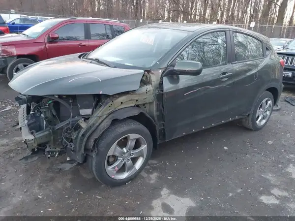 3CZRU6H33GM767999 2016 HONDA HR-V - Image 2