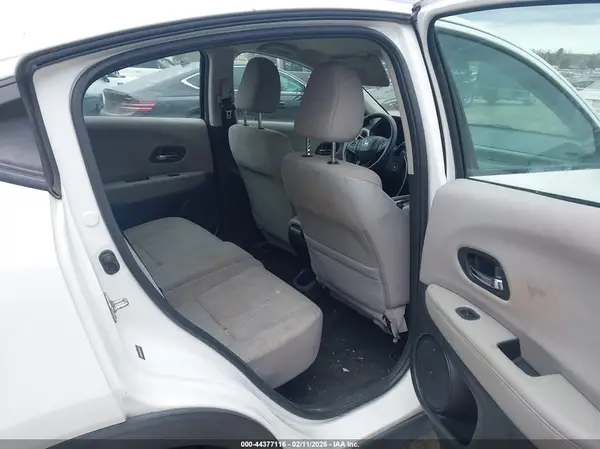 3CZRU6H33GM770823 2016 HONDA HR-V - Image 8