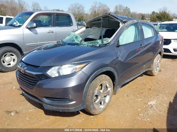 3CZRU6H33HG701033 2017 HONDA HR-V - Image 2