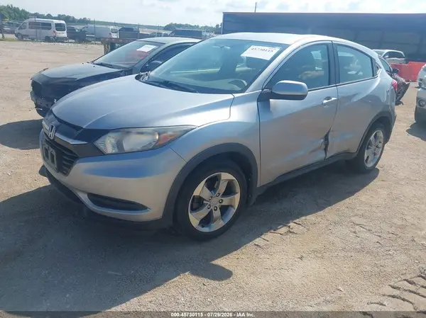 3CZRU6H33HG705924 2017 HONDA HR-V - Image 2