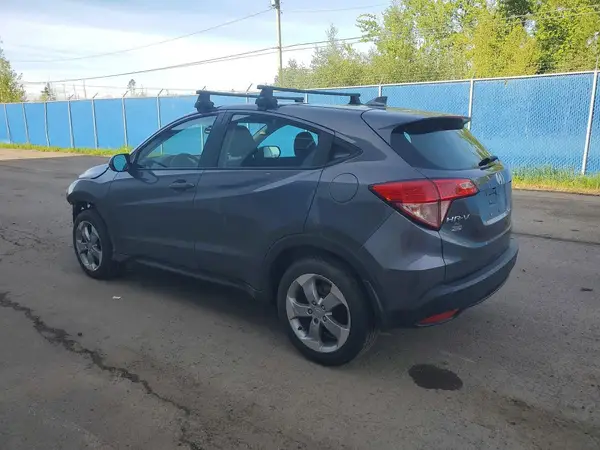 3CZRU6H33HM103140 2017 HONDA HR-V - Image 2