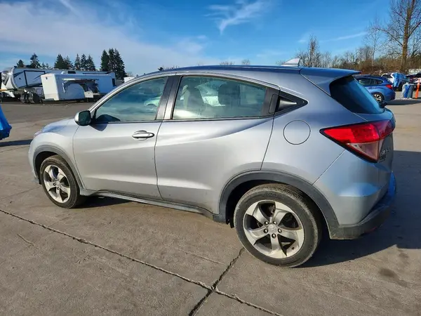 3CZRU6H33HM703205 2017 HONDA HR-V - Image 2