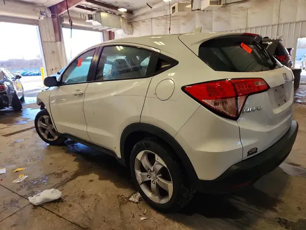 3CZRU6H33HM710963 2017 HONDA HR-V - Image 2
