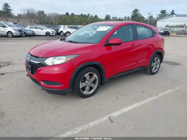 3CZRU6H33HM714267 2017 HONDA HR-V - Image 2