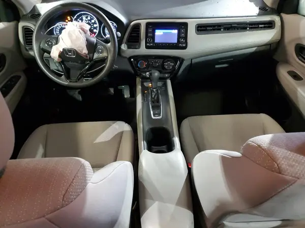 3CZRU6H33HM715564 2017 HONDA HR-V - Image 8