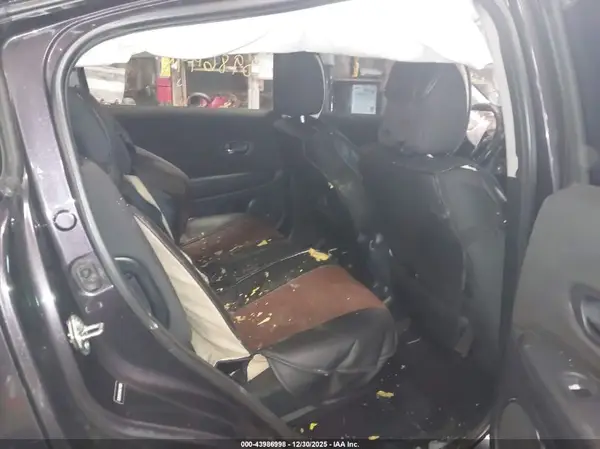 3CZRU6H33HM715628 2017 HONDA HR-V - Image 8