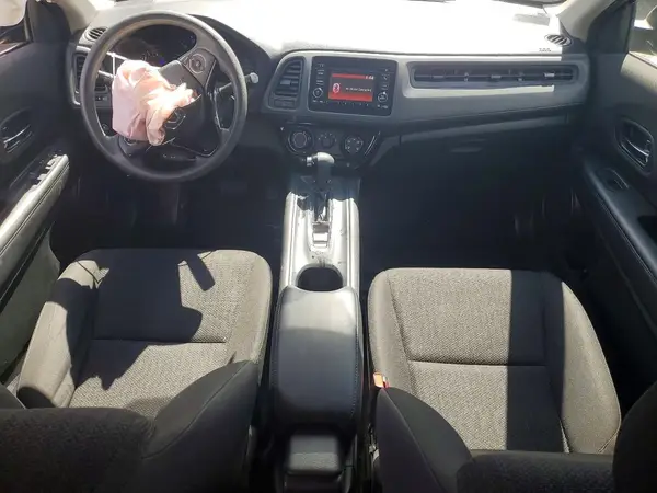 3CZRU6H33HM732770 2017 HONDA HR-V - Image 8