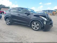 3CZRU6H33JG700003 2018 HONDA HR-V