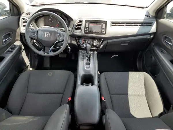 3CZRU6H33JG705413 2018 HONDA HR-V - Image 8