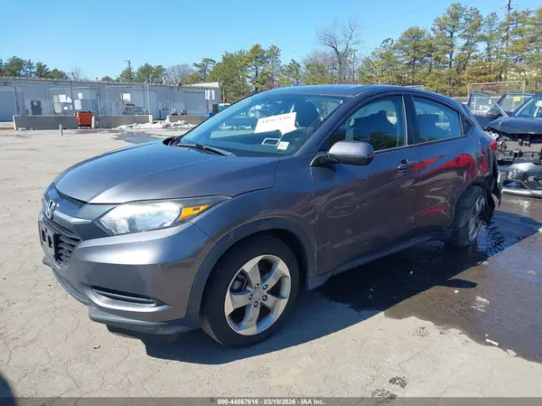3CZRU6H33JG706724 2018 HONDA HR-V - Image 2