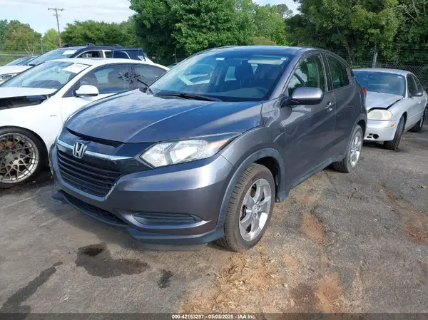 3CZRU6H33JG706738 2018 HONDA HR-V - Image 2