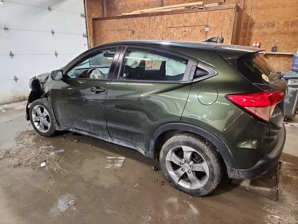 3CZRU6H33JG708165 2018 HONDA HR-V - Image 2