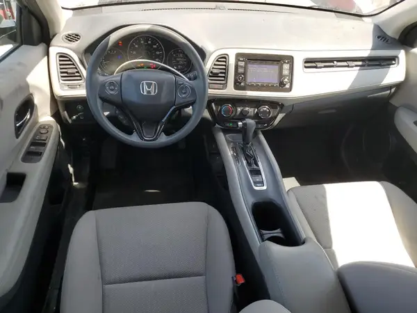 3CZRU6H33JG708988 2018 HONDA HR-V - Image 8