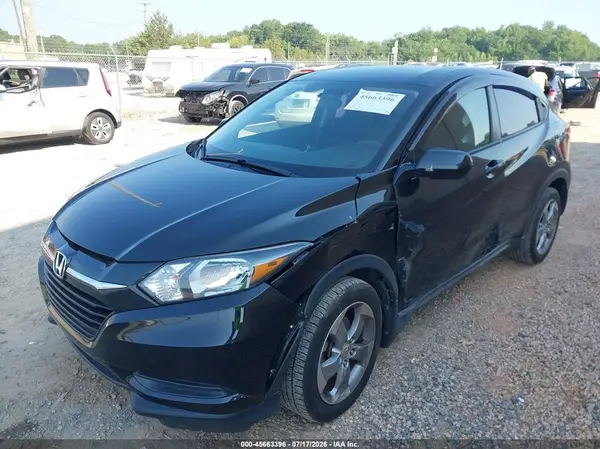 3CZRU6H33JG710322 2018 HONDA HR-V - Image 2