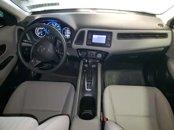 3CZRU6H33JG710787 2018 HONDA HR-V - Image 8