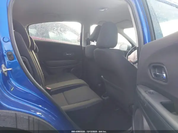 3CZRU6H33JG711065 2018 HONDA HR-V - Image 8