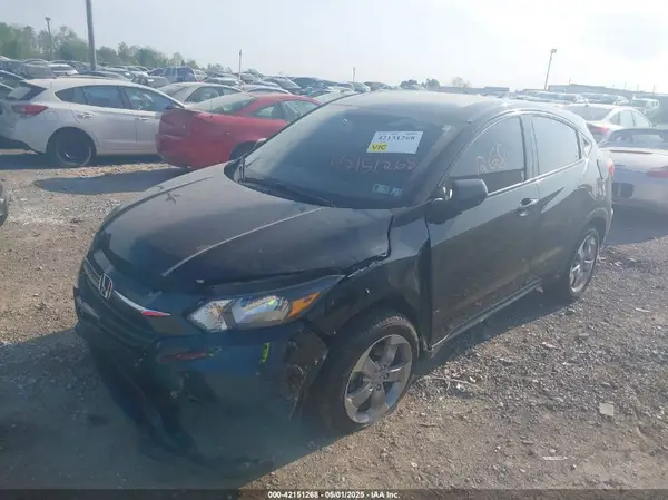 3CZRU6H33JG715892 2018 HONDA HR-V - Image 2
