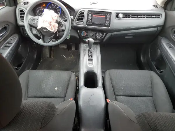3CZRU6H33JG722132 2018 HONDA HR-V - Image 8