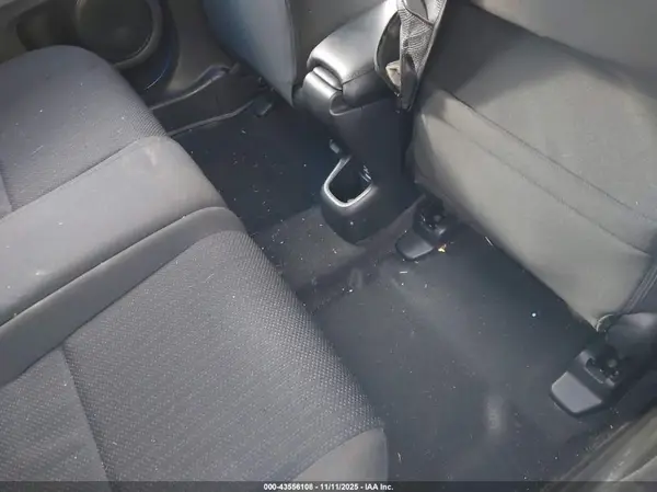 3CZRU6H33JG722759 2018 HONDA HR-V - Image 8