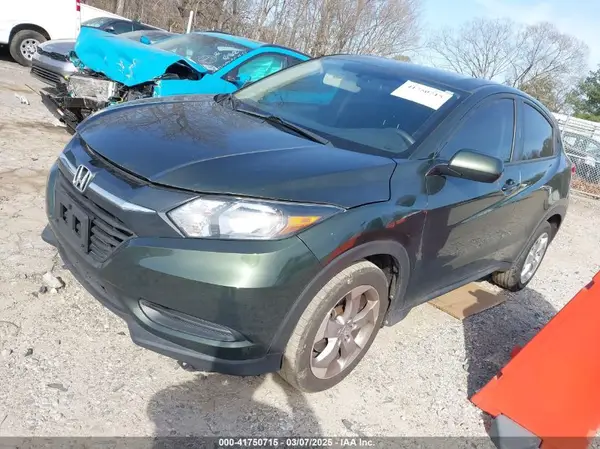 3CZRU6H33JG727041 2018 HONDA HR-V - Image 2