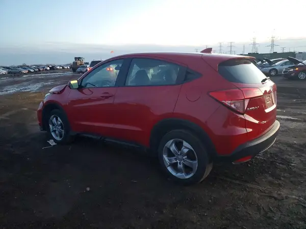 3CZRU6H33JG727749 2018 HONDA HR-V - Image 2