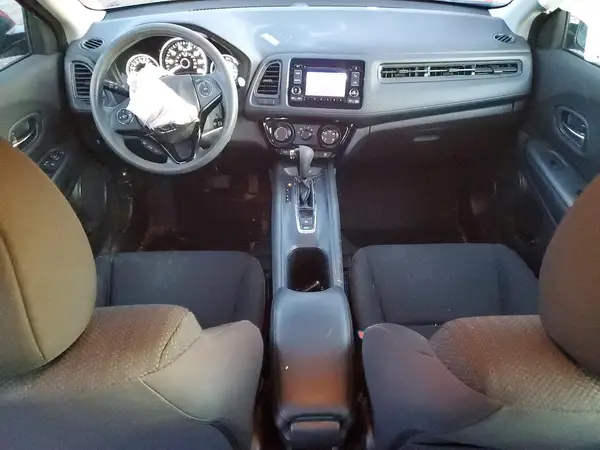 3CZRU6H33JG727749 2018 HONDA HR-V - Image 8