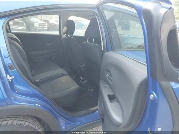 3CZRU6H33JG729601 2018 HONDA HR-V - Image 8
