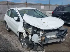 3CZRU6H33JM102155 2018 HONDA HR-V