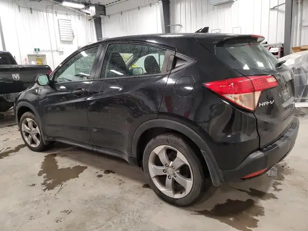 3CZRU6H33JM106125 2018 HONDA HR-V - Image 2