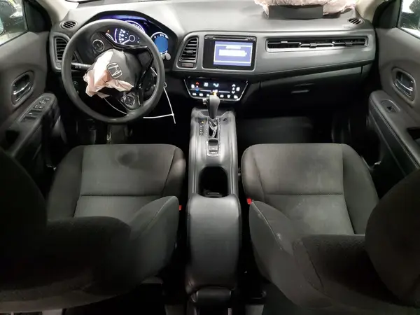 3CZRU6H33JM106125 2018 HONDA HR-V - Image 8