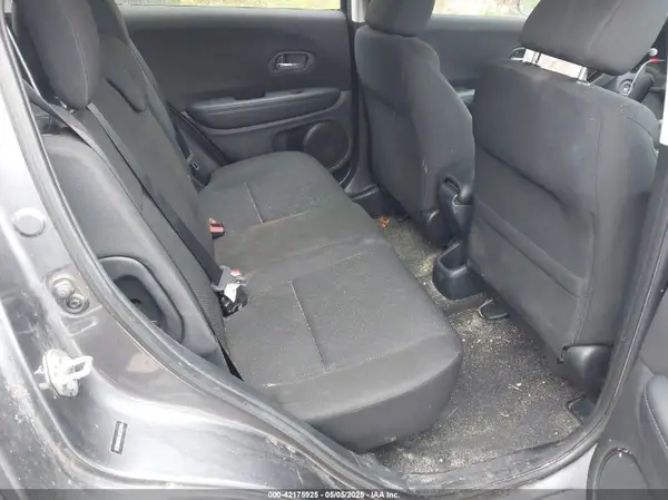 3CZRU6H33JM722794 2018 HONDA HR-V - Image 8