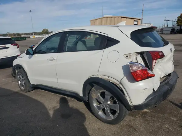 3CZRU6H33JM722858 2018 HONDA HR-V - Image 2
