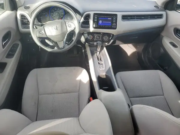 3CZRU6H33JM722858 2018 HONDA HR-V - Image 8