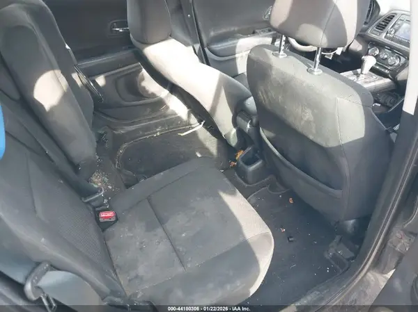 3CZRU6H33JM731267 2018 HONDA HR-V - Image 8