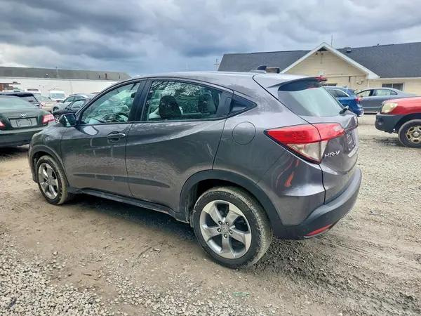 3CZRU6H33KG703906 2019 HONDA HR-V - Image 2