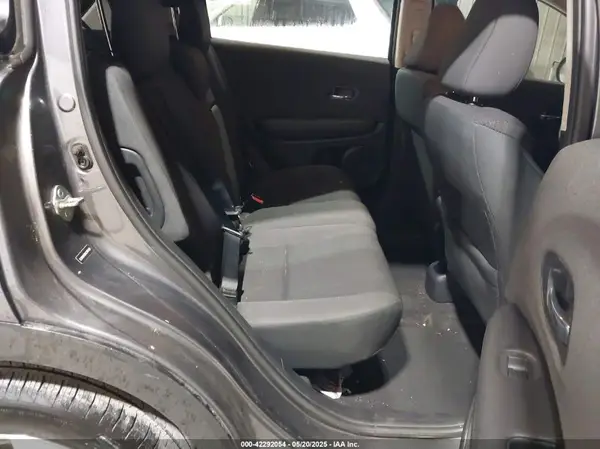 3CZRU6H33KG705428 2019 HONDA HR-V - Image 8