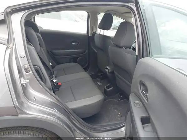 3CZRU6H33KG707051 2019 HONDA HR-V - Image 8