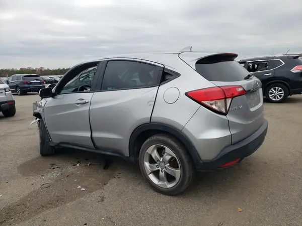 3CZRU6H33KG718017 2019 HONDA HR-V - Image 2