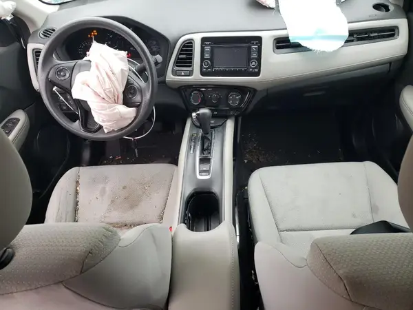 3CZRU6H33KG718017 2019 HONDA HR-V - Image 8